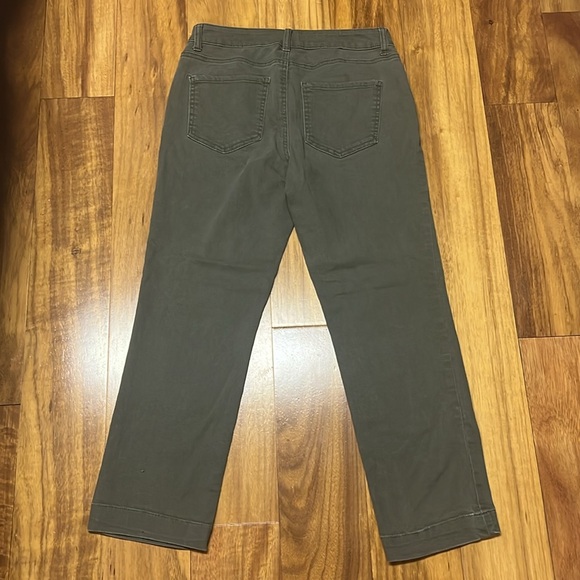 a.n.a a new approach green color size S ( 4 straight ) - Picture 5 of 5